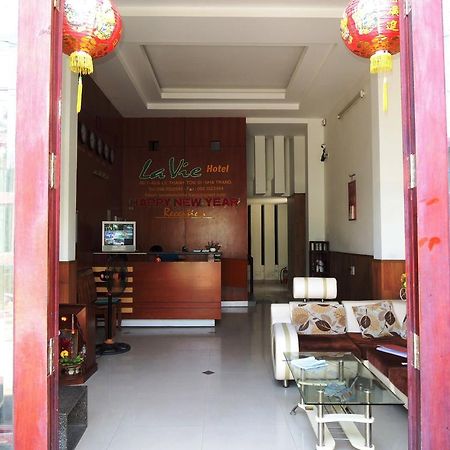Lavie Hotel Nha Trang Buitenkant foto